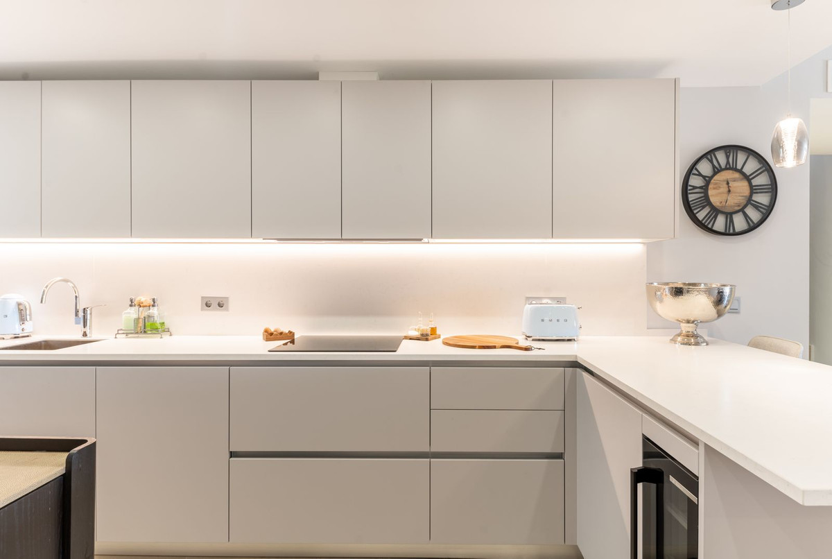 3 Bed, 3 Bath, ApartmentFor Sale, Atalaya, Malaga