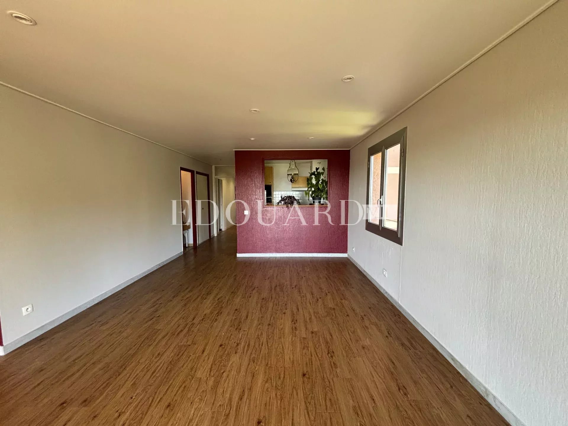 2 Bed, 1 Bath, ApartmentFor Sale, Menton, Alpes-Maritimes