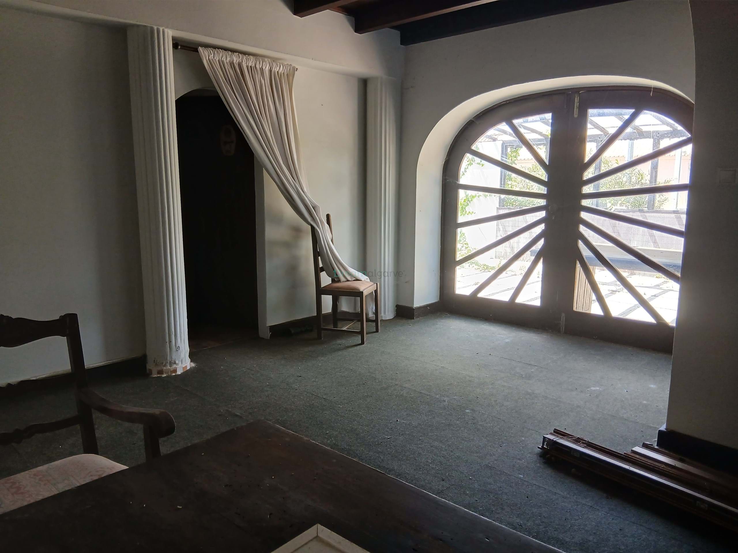 Commercial Property, For Sale