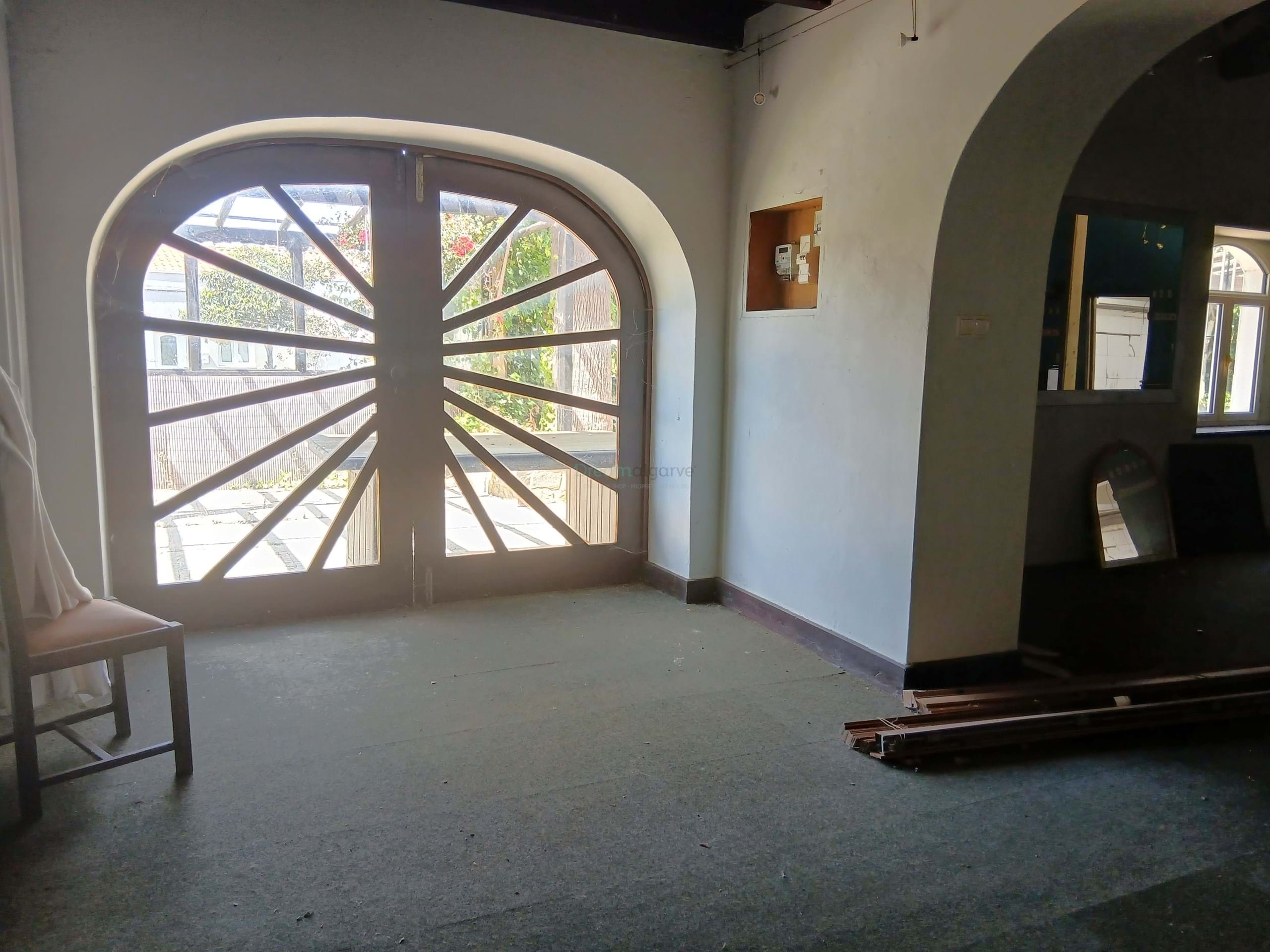 Commercial Property, For Sale