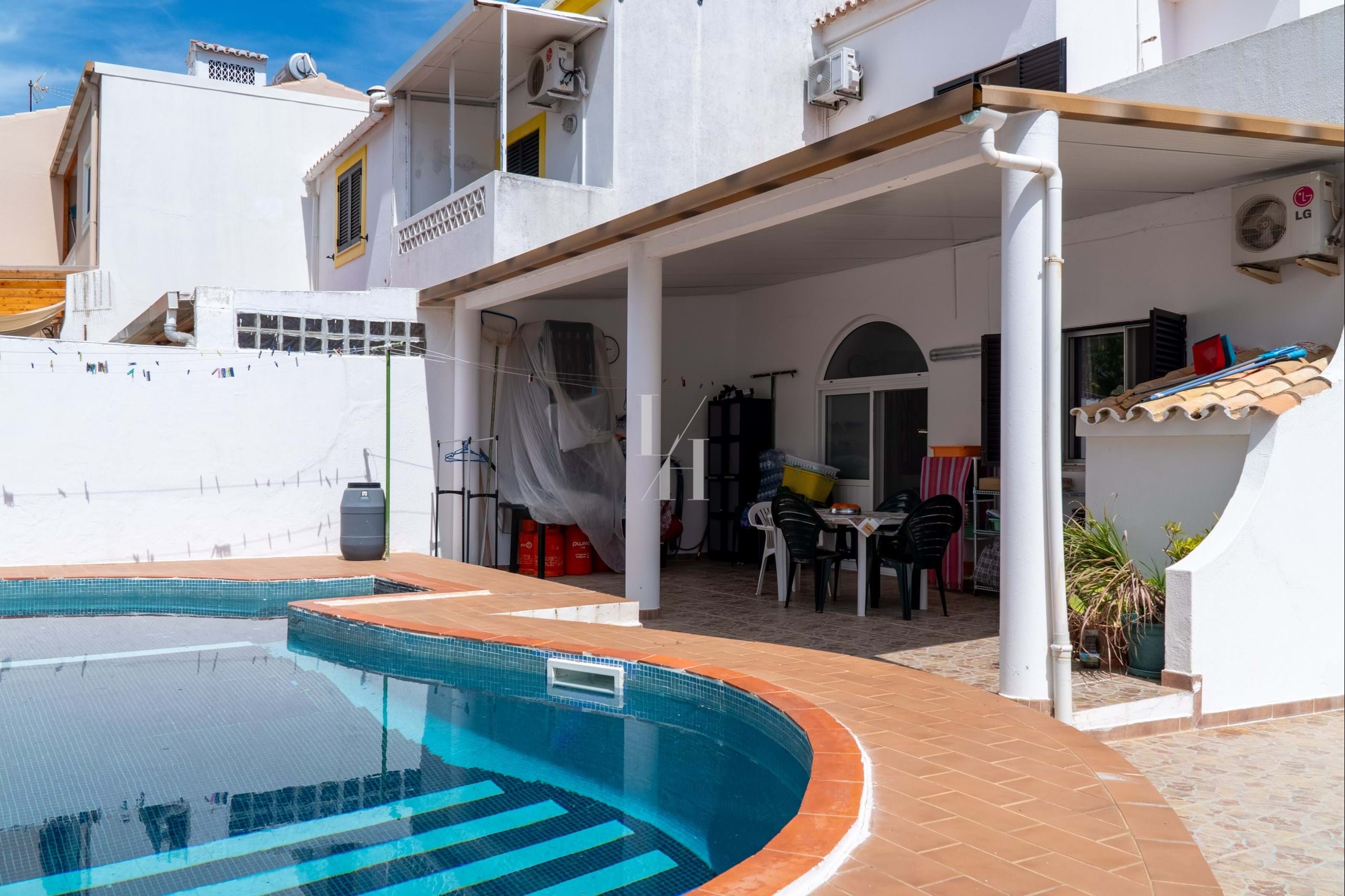 3 Bed, 2 Bath, HouseFor Sale, Loulé, Faro, 8100-247