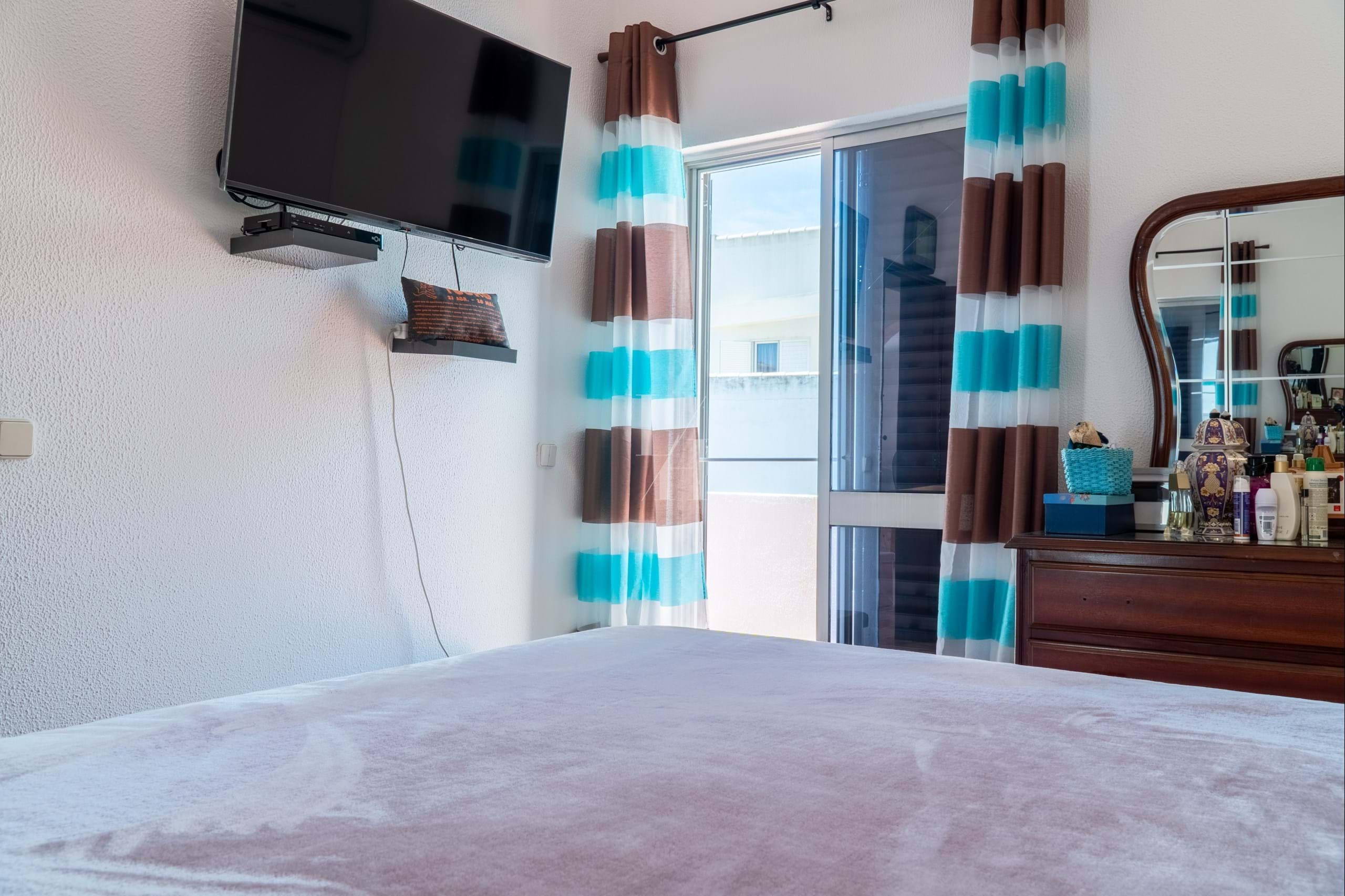 3 Bed, 2 Bath, HouseFor Sale, Loulé, Faro, 8100-247