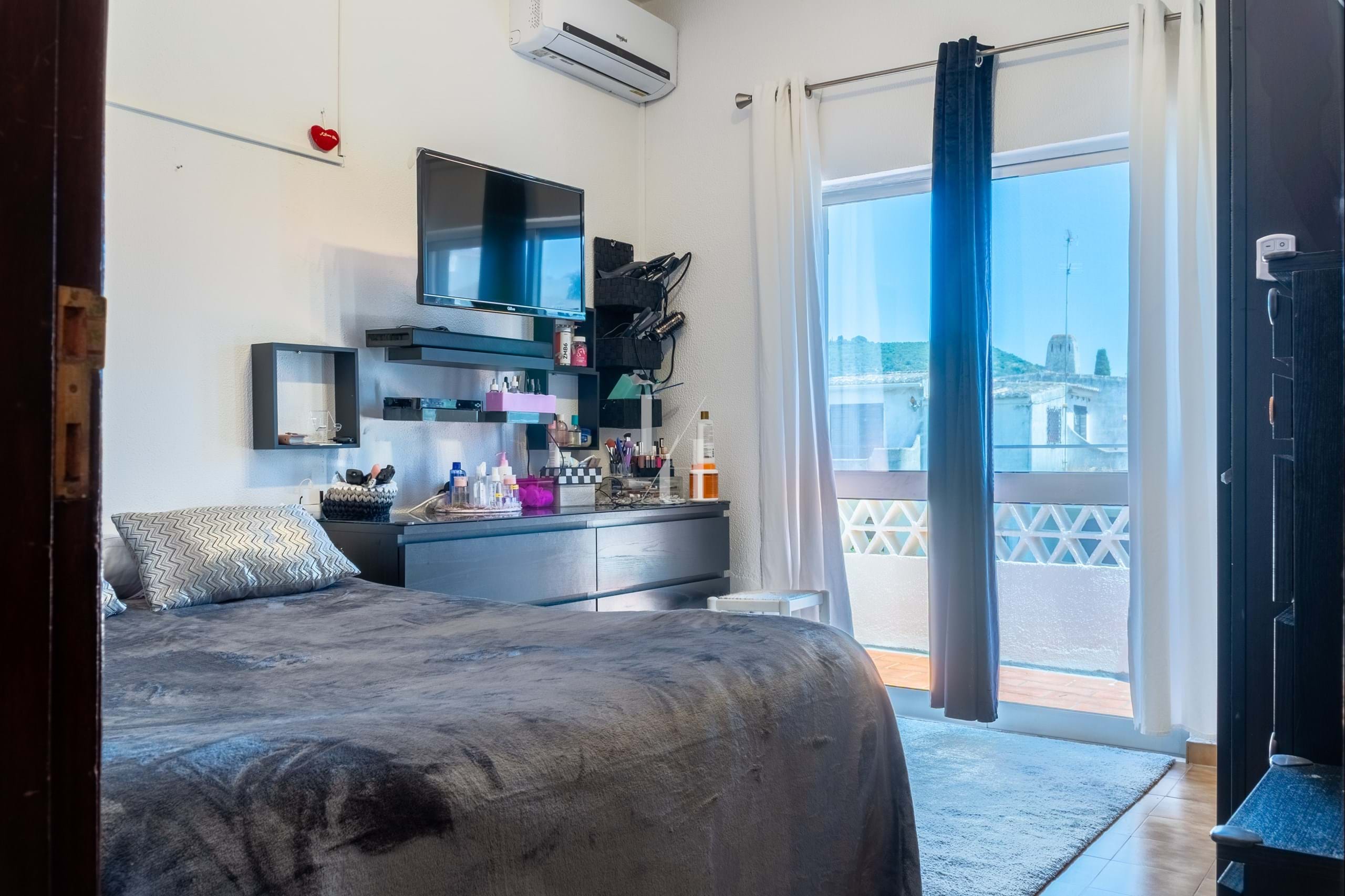 3 Bed, 2 Bath, HouseFor Sale, Loulé, Faro, 8100-247