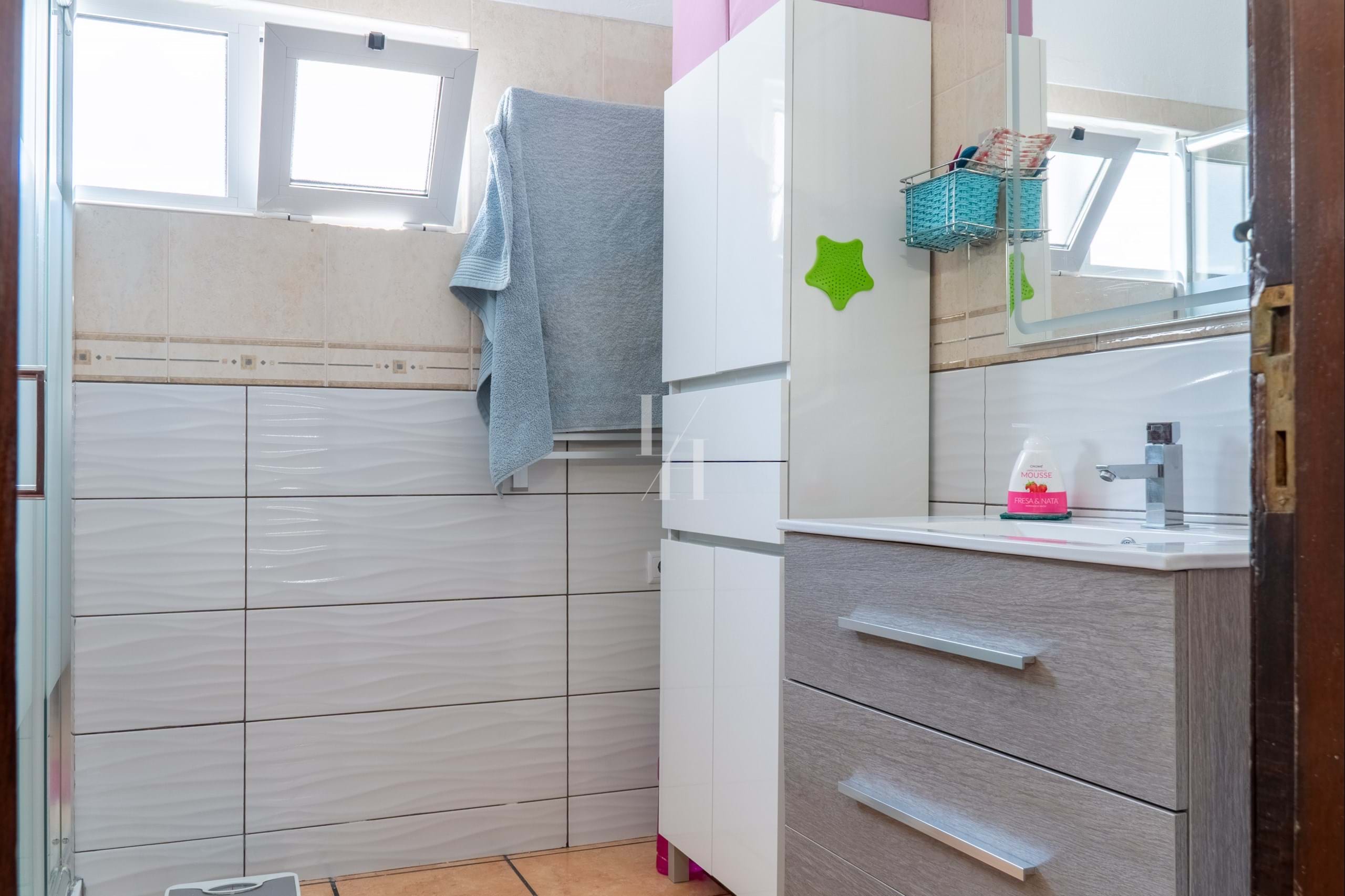 3 Bed, 2 Bath, HouseFor Sale, Loulé, Faro, 8100-247