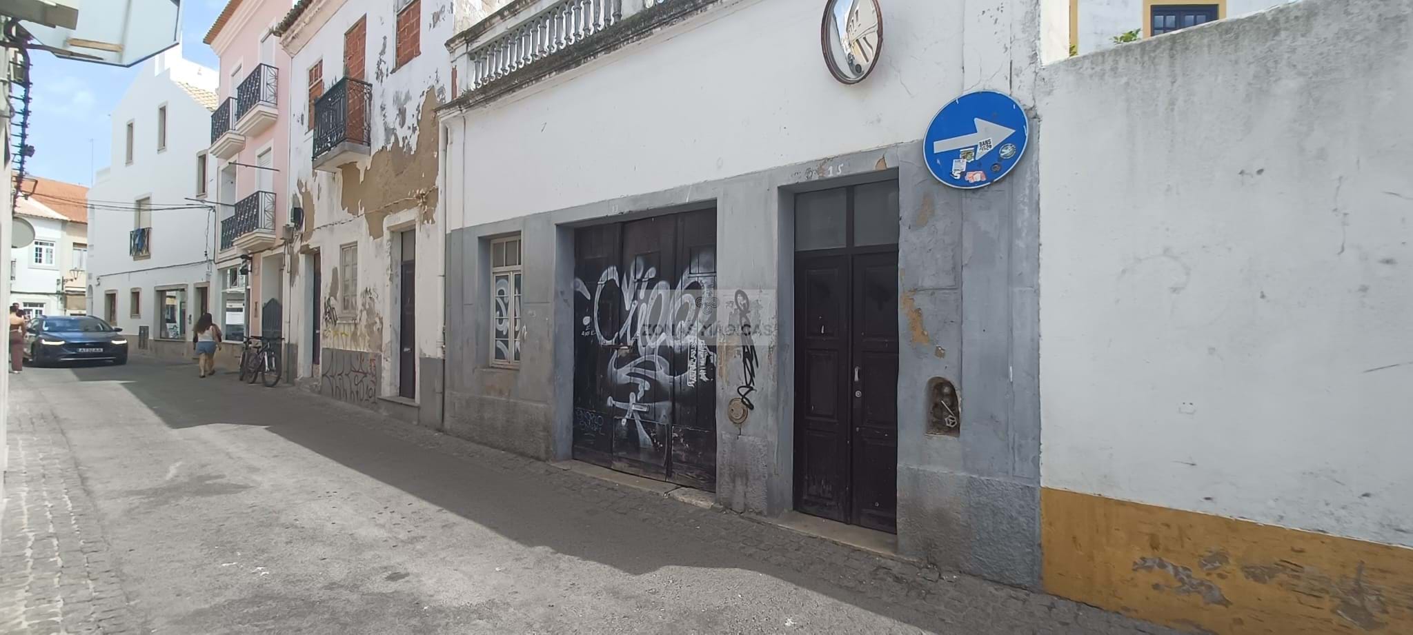 3 Bed, 1 Bath, HouseFor Sale, Lagos, Faro, 8600-617