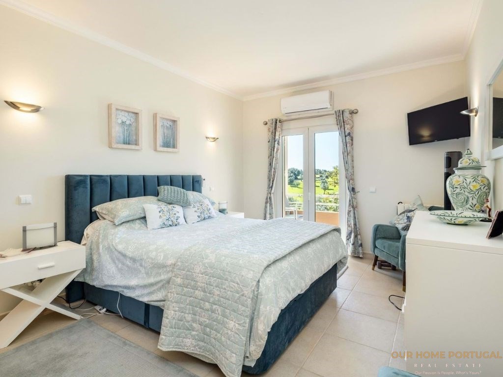 3 Bed, 2 Bath, ApartmentFor Sale, Lagoa, Faro, 8400-143