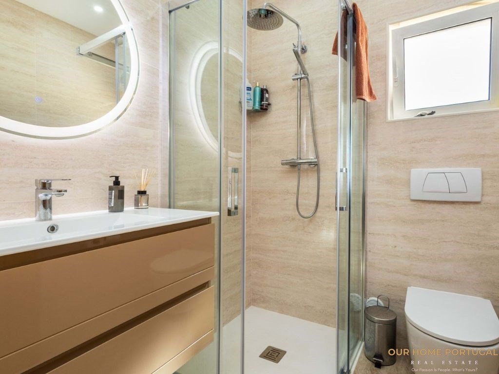 3 Bed, 2 Bath, ApartmentFor Sale, Lagoa, Faro, 8400-143