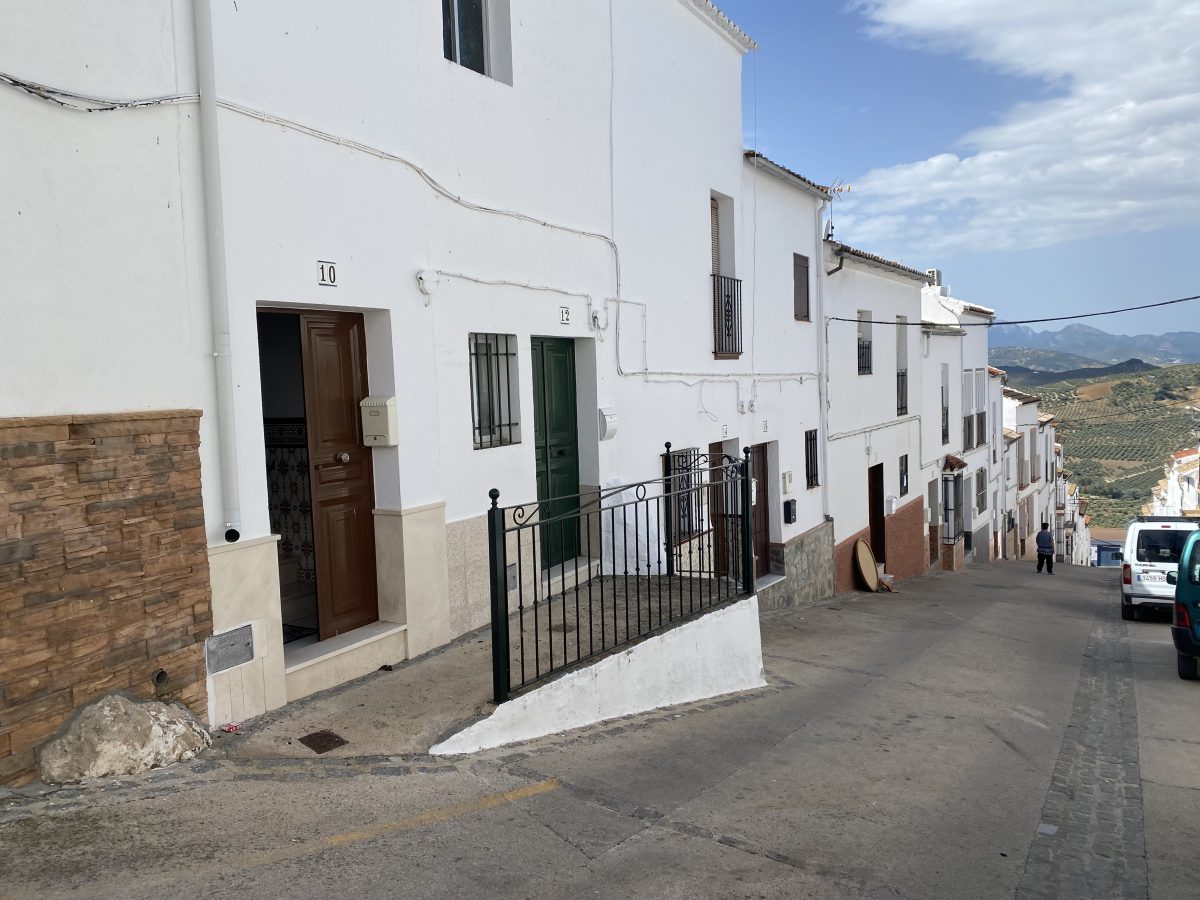 2 Bed, 1 Bath, HouseFor Sale, Olvera, Andalucia