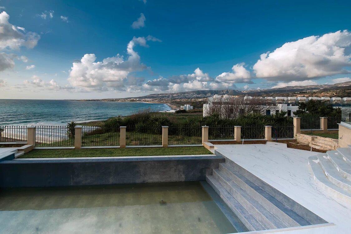 5 Bed, 5 Bath, HouseFor Sale, Kissonerga, Paphos