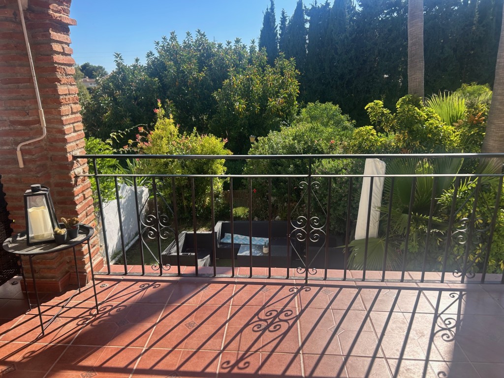 4 Bed, 3 Bath, HouseFor Sale, Calahonda, Malaga