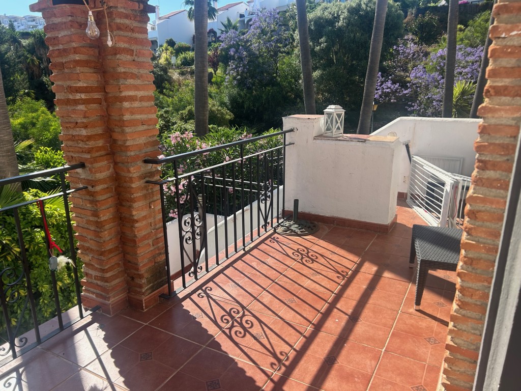 4 Bed, 3 Bath, HouseFor Sale, Calahonda, Malaga