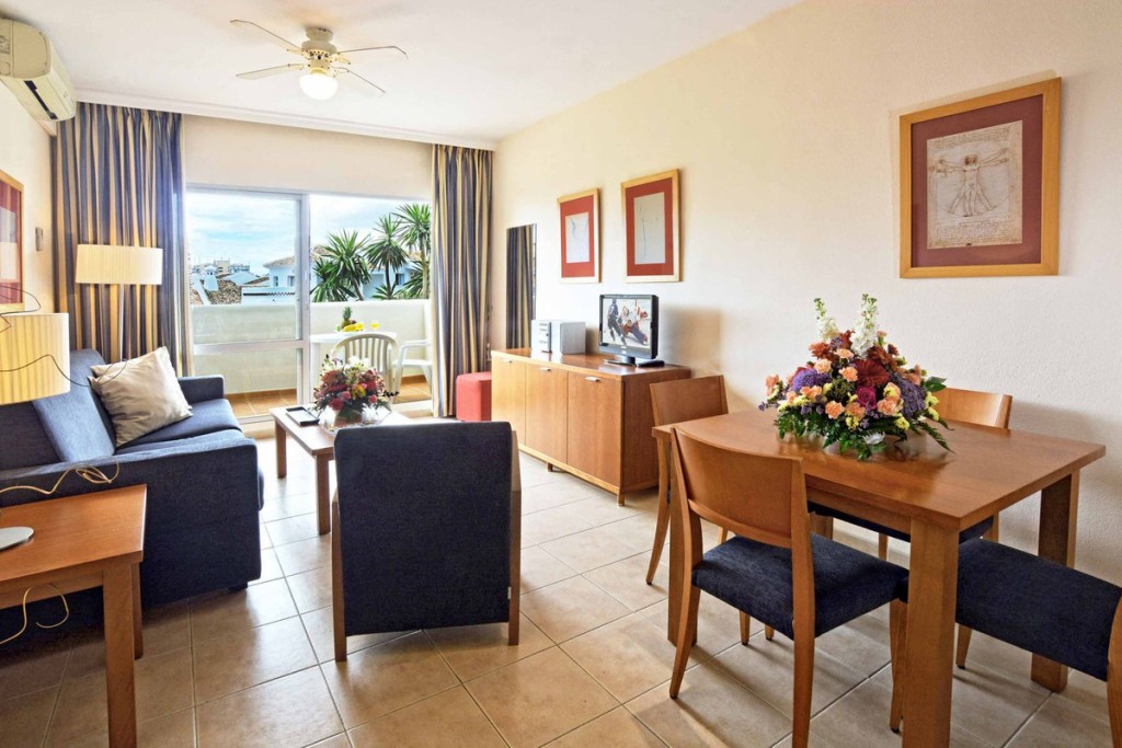 2 Bed, 1 Bath, ApartmentFor Sale, Fuengirola, Malaga