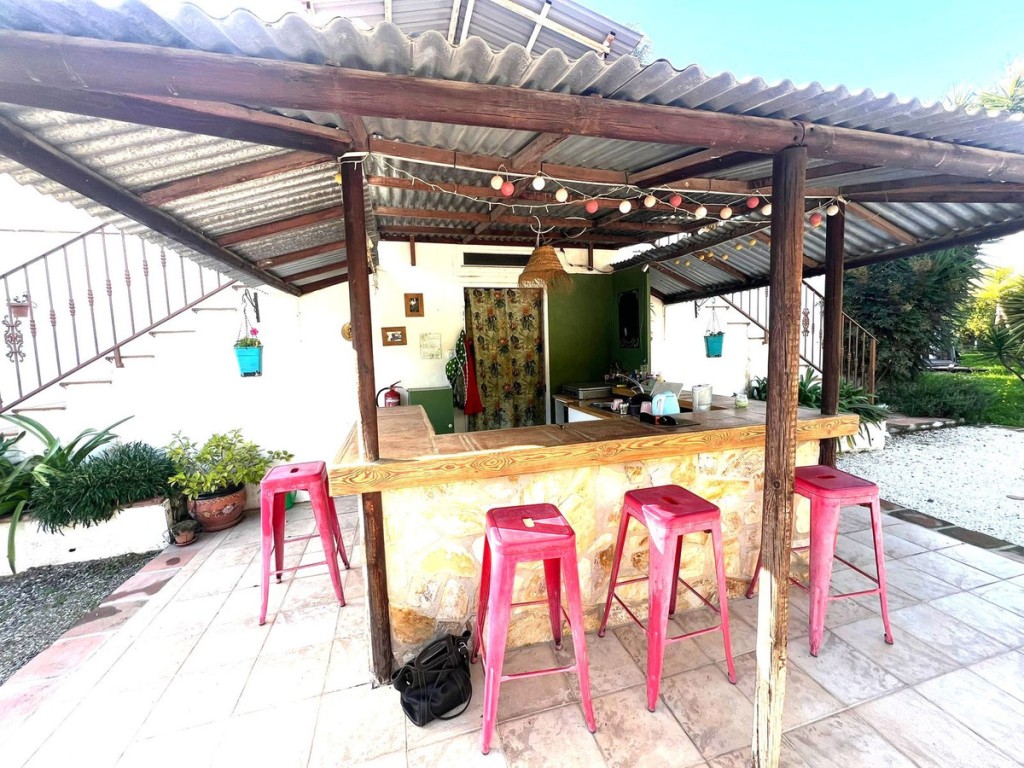 Commercial Property, For Sale