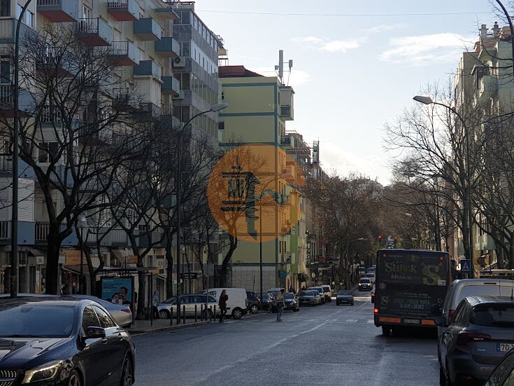 3 Bed, 2 Bath, ApartmentFor Sale, Lisboa, Lisboa