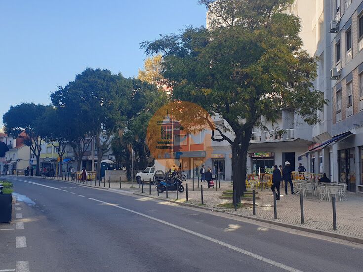 3 Bed, 2 Bath, ApartmentFor Sale, Lisboa, Lisboa