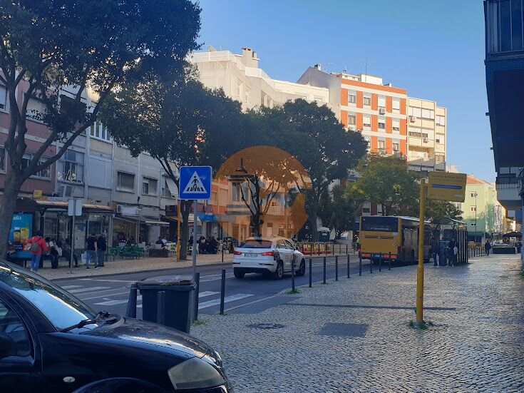 3 Bed, 2 Bath, ApartmentFor Sale, Lisboa, Lisboa