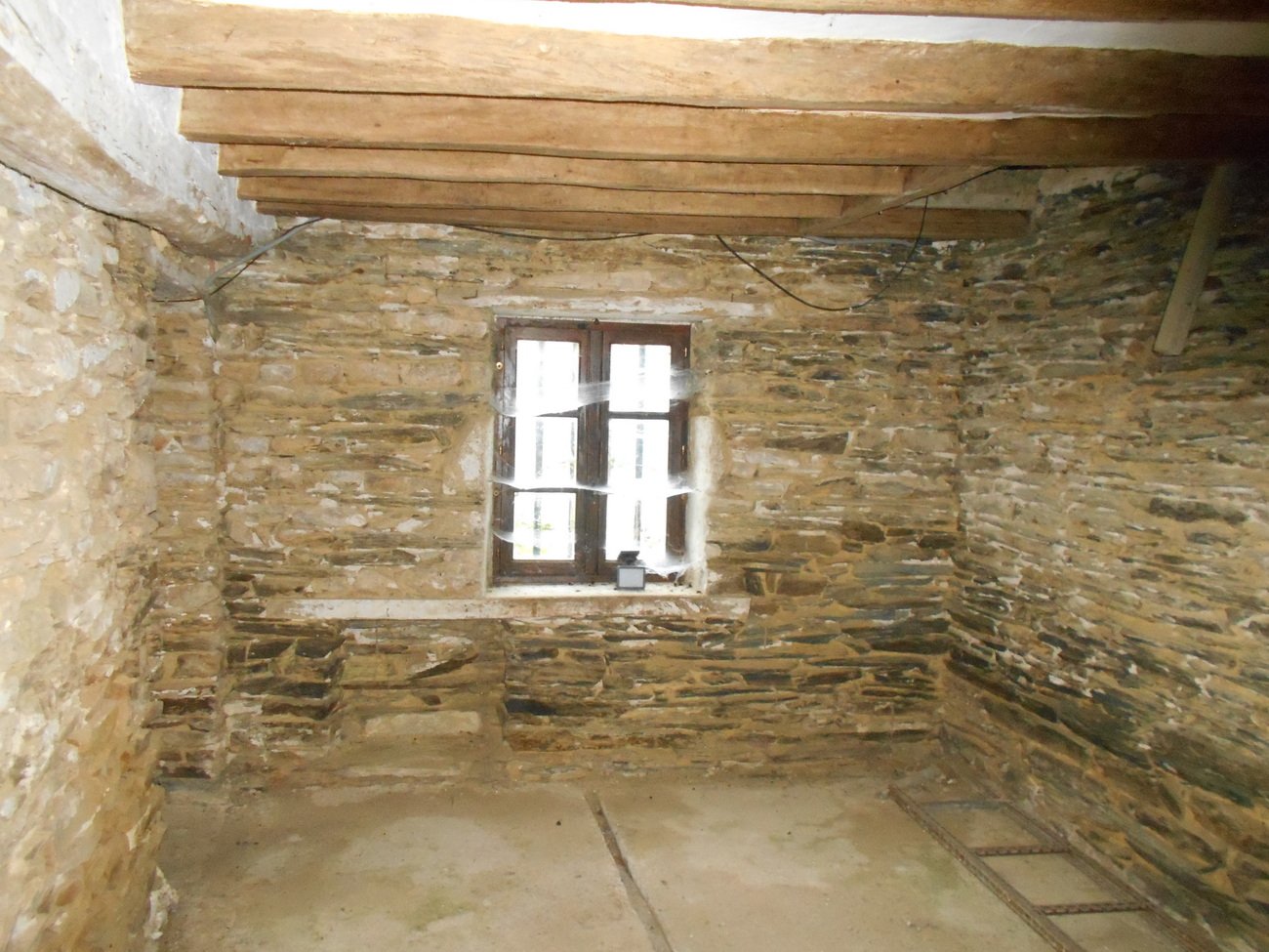 1 Bed, HouseFor Sale, Saint-Germain-de-Coulamer, Pays-de-la-Loire, 53700