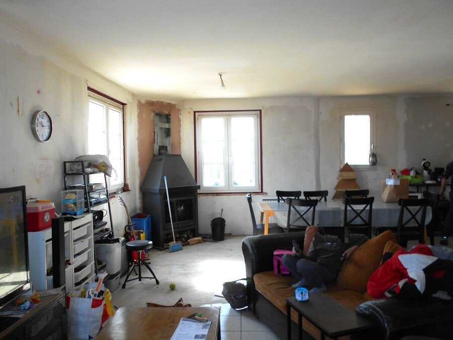 3 Bed, 1.5 Bath, HouseFor Sale, Neuilly-le-Vendin, Pays-de-la-Loire, 53250