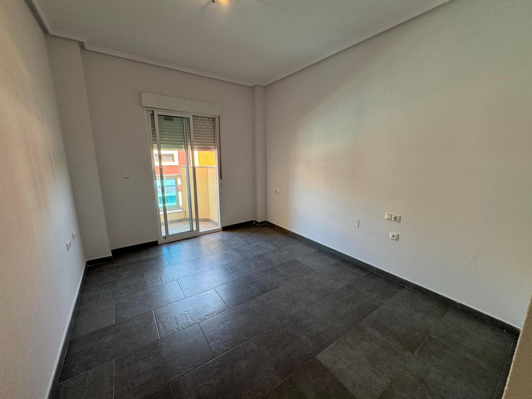 3 Bed, 2 Bath, ApartmentFor Sale, Almoradi, Alicante