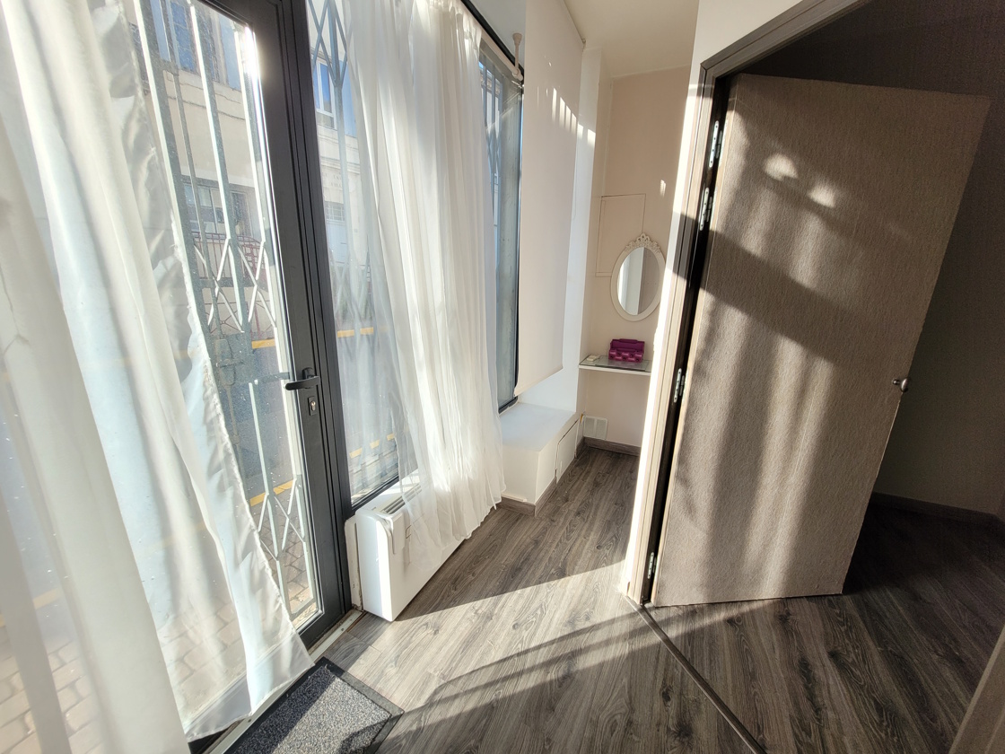 3 Bed, 1 Bath, ApartmentFor Sale, Saint Genies De Fontedit, Herault, Languedoc-Roussillon, 34480