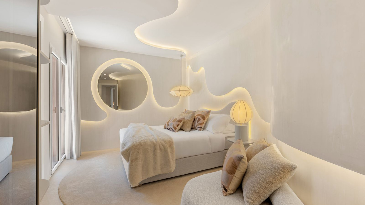 4 Bed, 5 Bath, ApartmentFor Sale, Marbella, Malaga