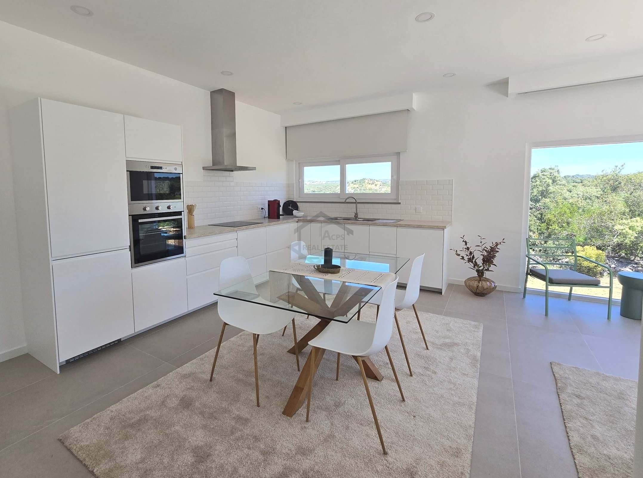 3 Bed, 3 Bath, HouseFor Sale, Faro, Faro, 8005-414