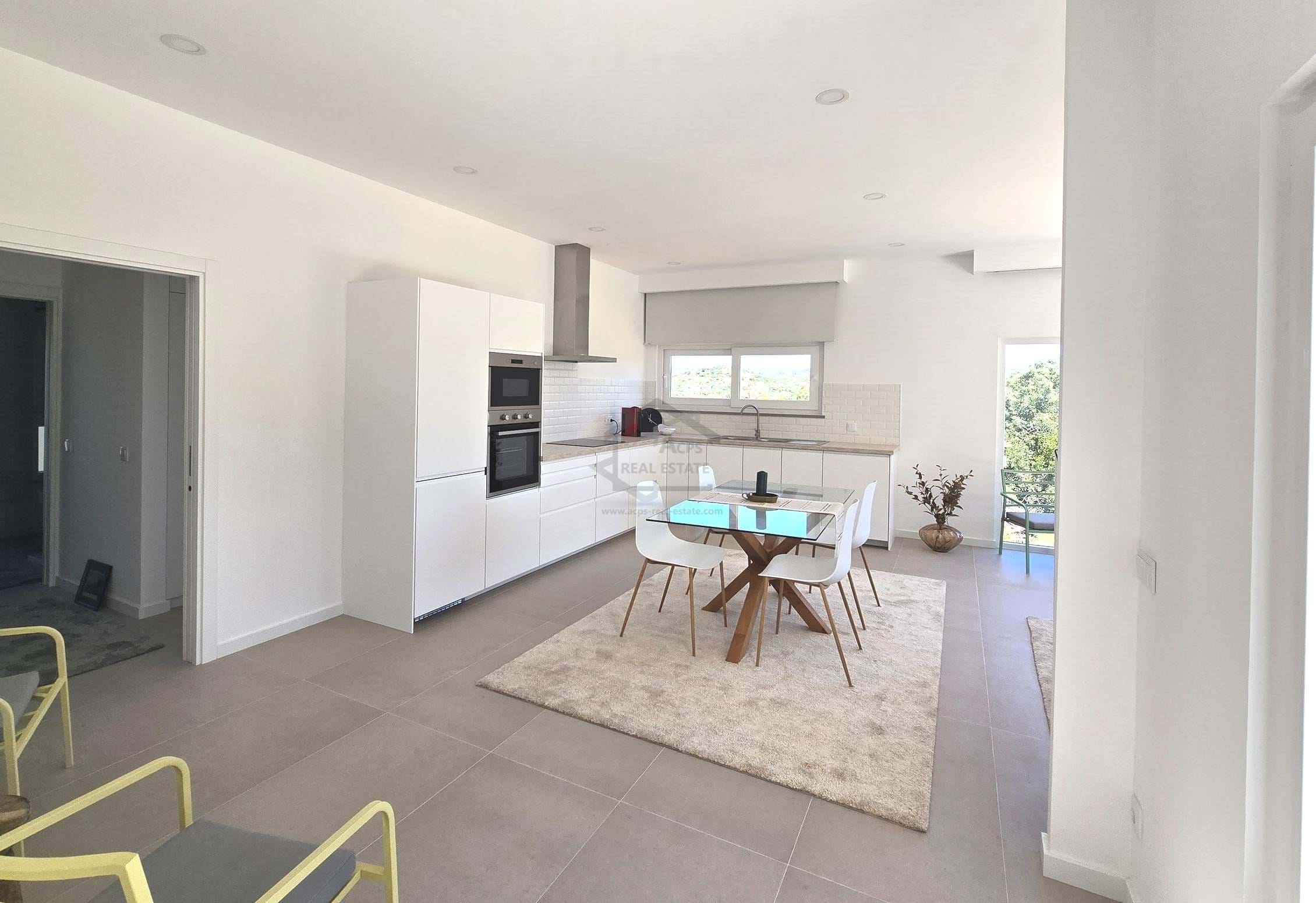 3 Bed, 3 Bath, HouseFor Sale, Faro, Faro, 8005-414