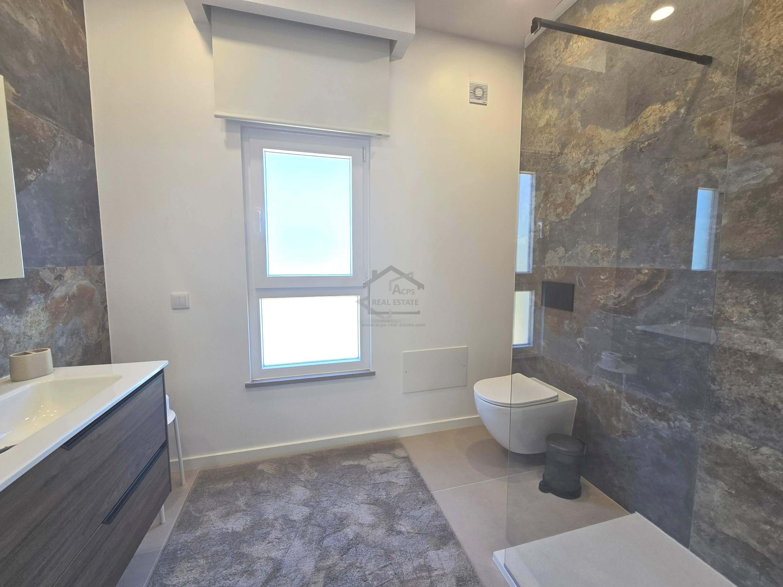 3 Bed, 3 Bath, HouseFor Sale, Faro, Faro, 8005-414