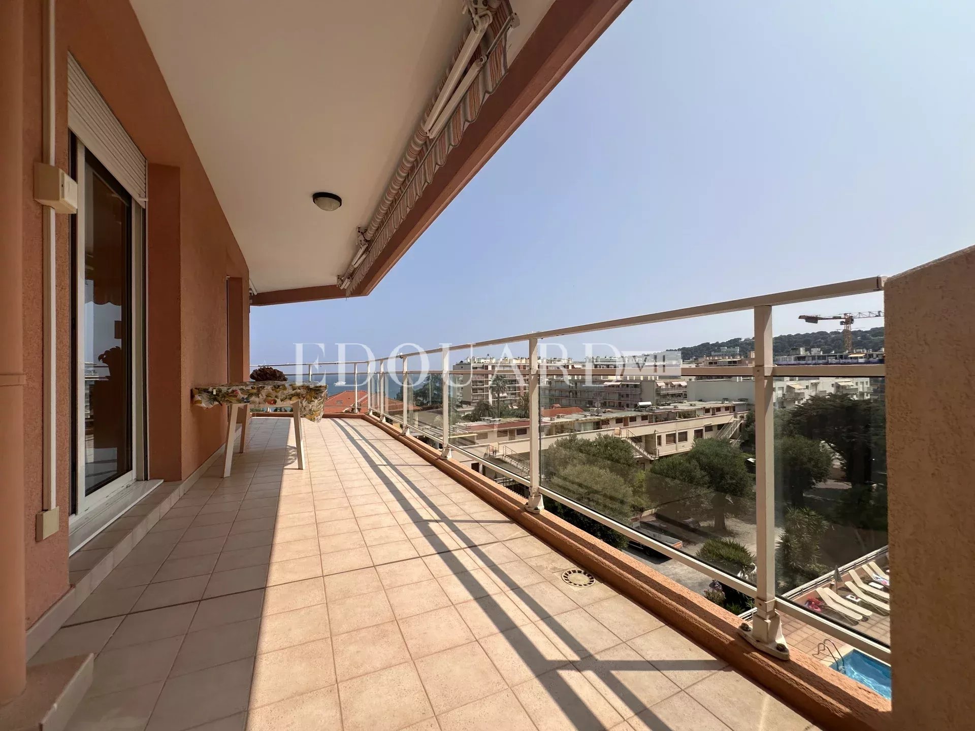 2 Bed, 1 Bath, ApartmentFor Sale, Roquebrune-Cap-Martin, Alpes-Maritimes