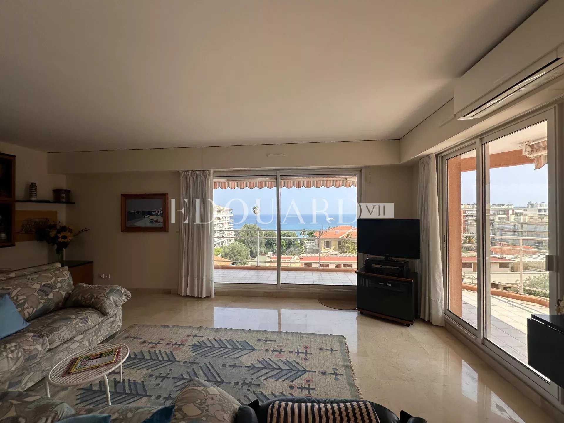 2 Bed, 1 Bath, ApartmentFor Sale, Roquebrune-Cap-Martin, Alpes-Maritimes