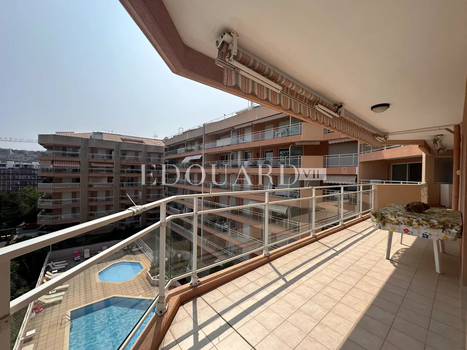 2 Bed, 1 Bath, ApartmentFor Sale, Roquebrune-Cap-Martin, Alpes-Maritimes