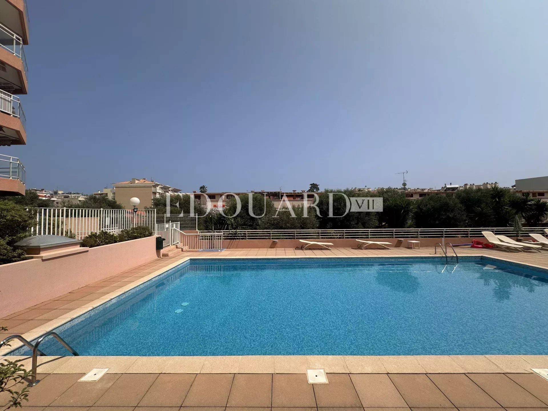 2 Bed, 1 Bath, ApartmentFor Sale, Roquebrune-Cap-Martin, Alpes-Maritimes