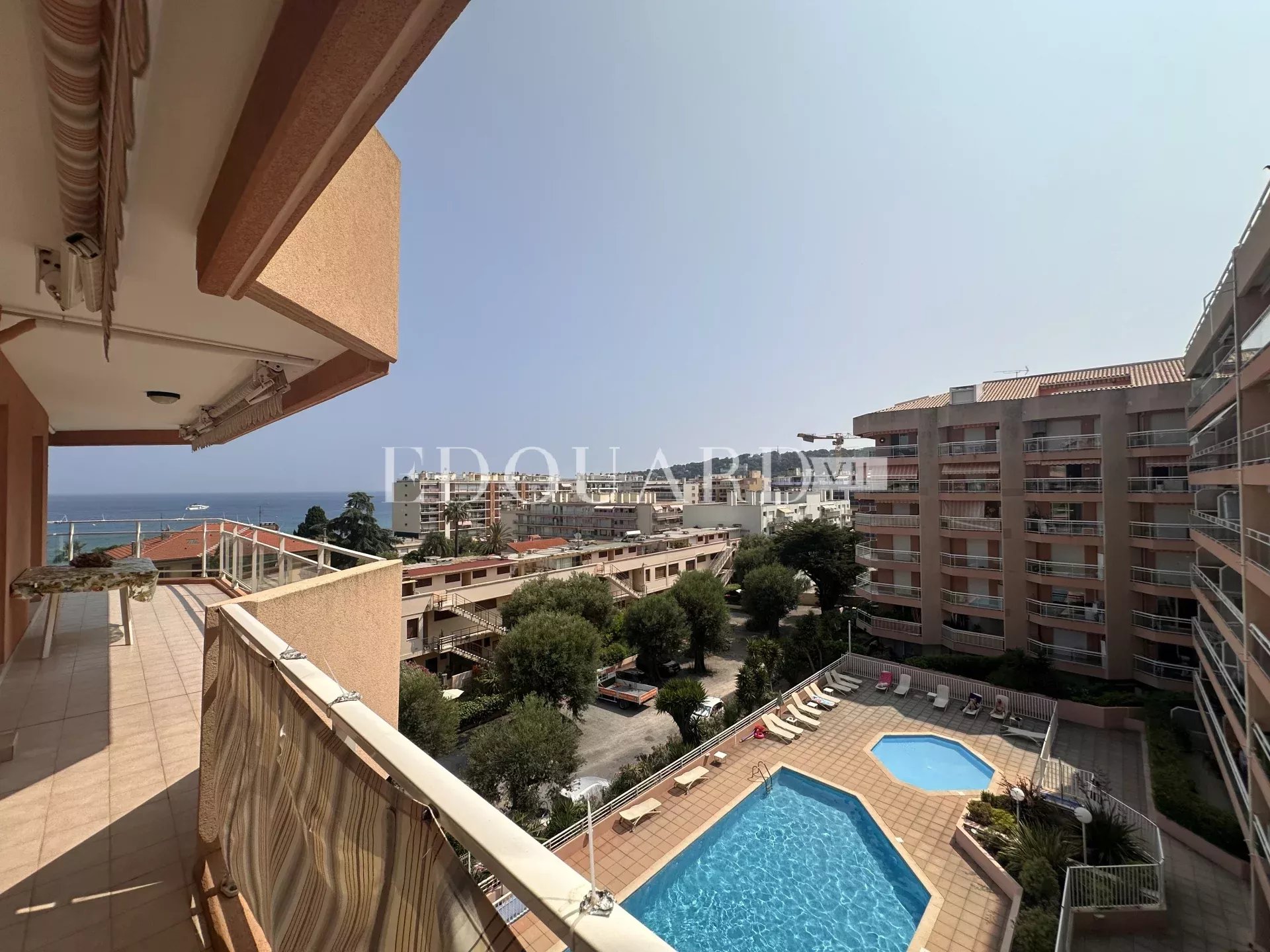 2 Bed, 1 Bath, ApartmentFor Sale, Roquebrune-Cap-Martin, Alpes-Maritimes