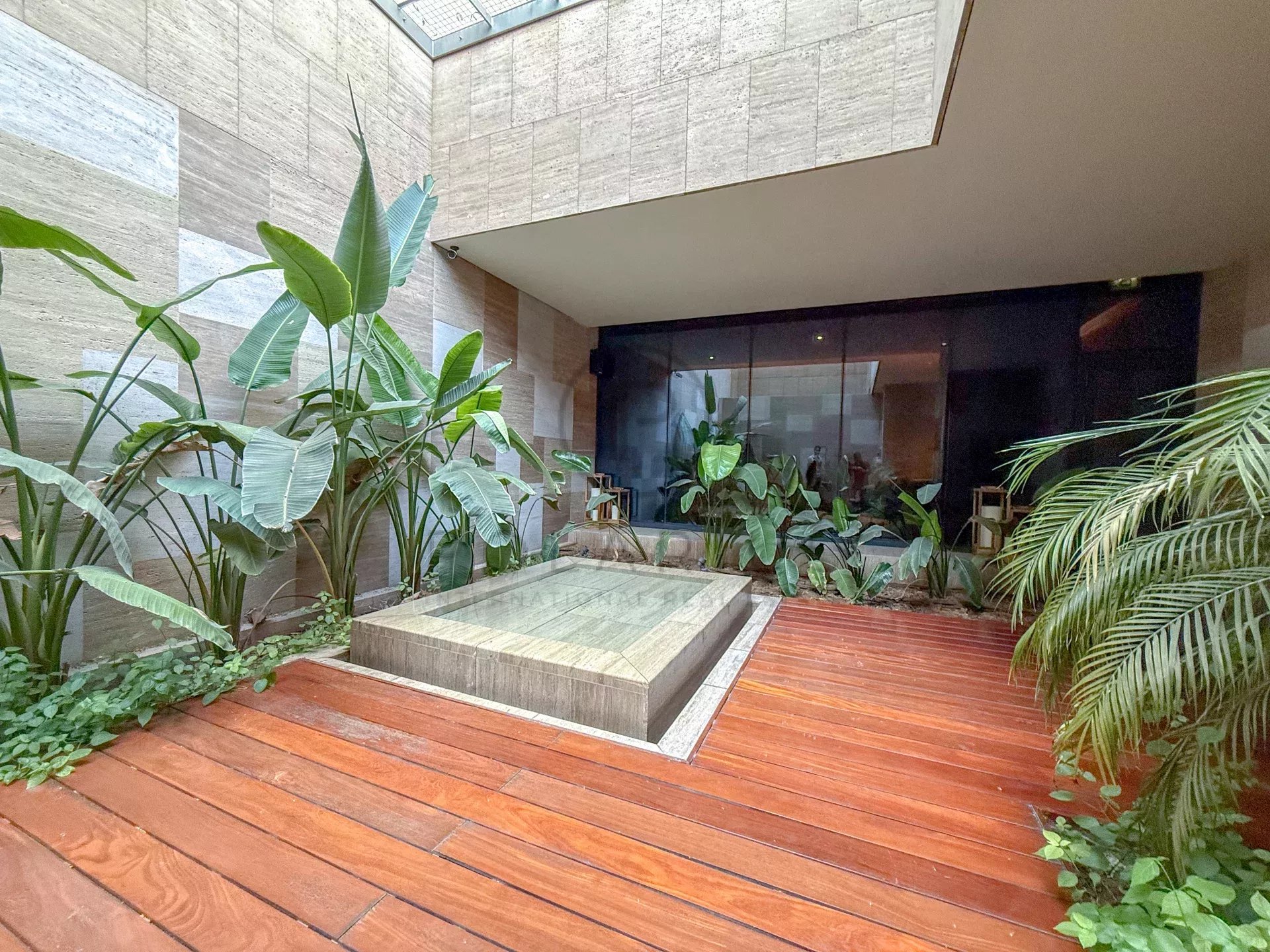 3 Bed, 3 Bath, ApartmentFor Sale, Palm Jumeirah, Dubai