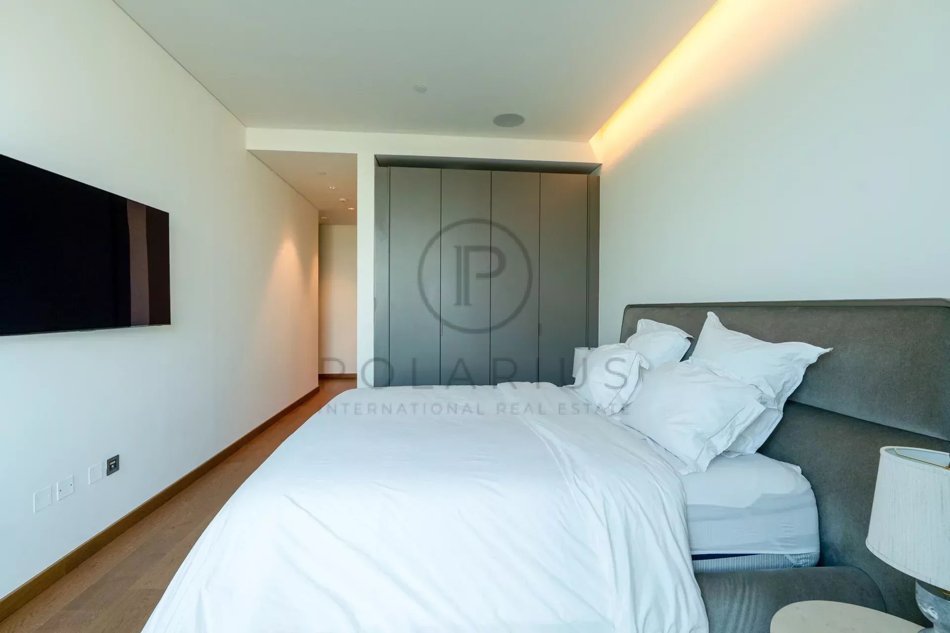 3 Bed, 3 Bath, ApartmentFor Sale, Palm Jumeirah, Dubai