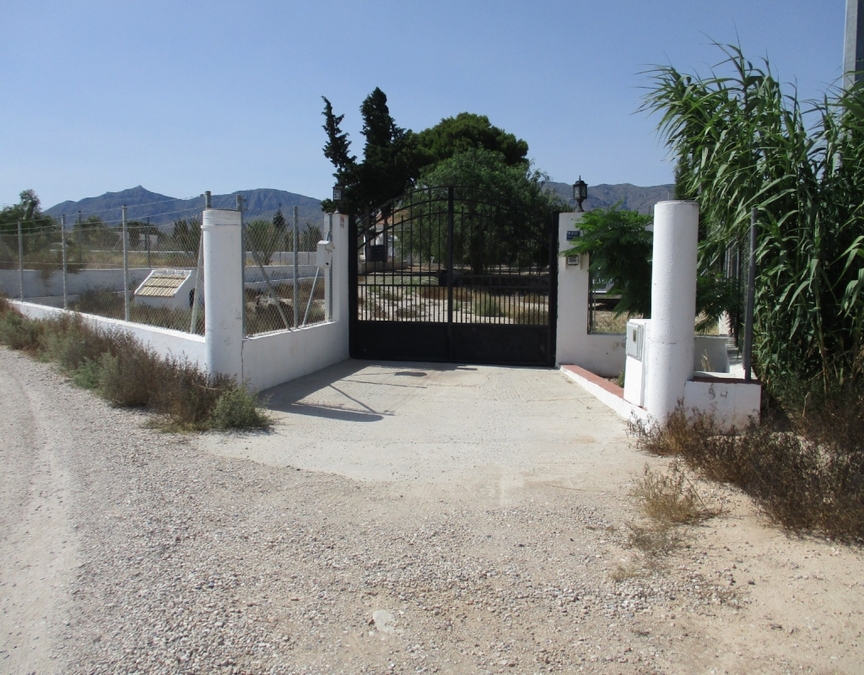 4 Bed, 1 Bath, HouseFor Sale, Crevillente, Alicante