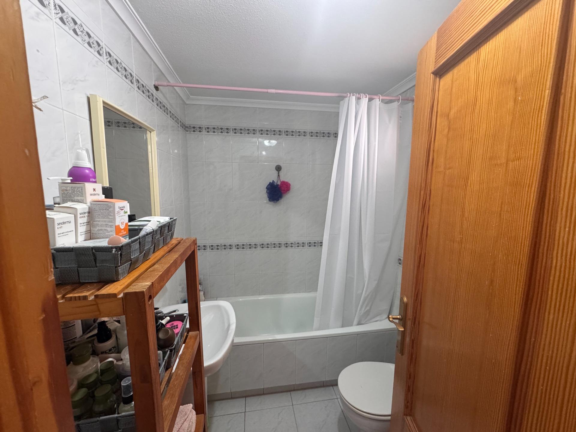 1 Bed, 1 Bath, ApartmentFor Sale, Torrevieja, Alicante