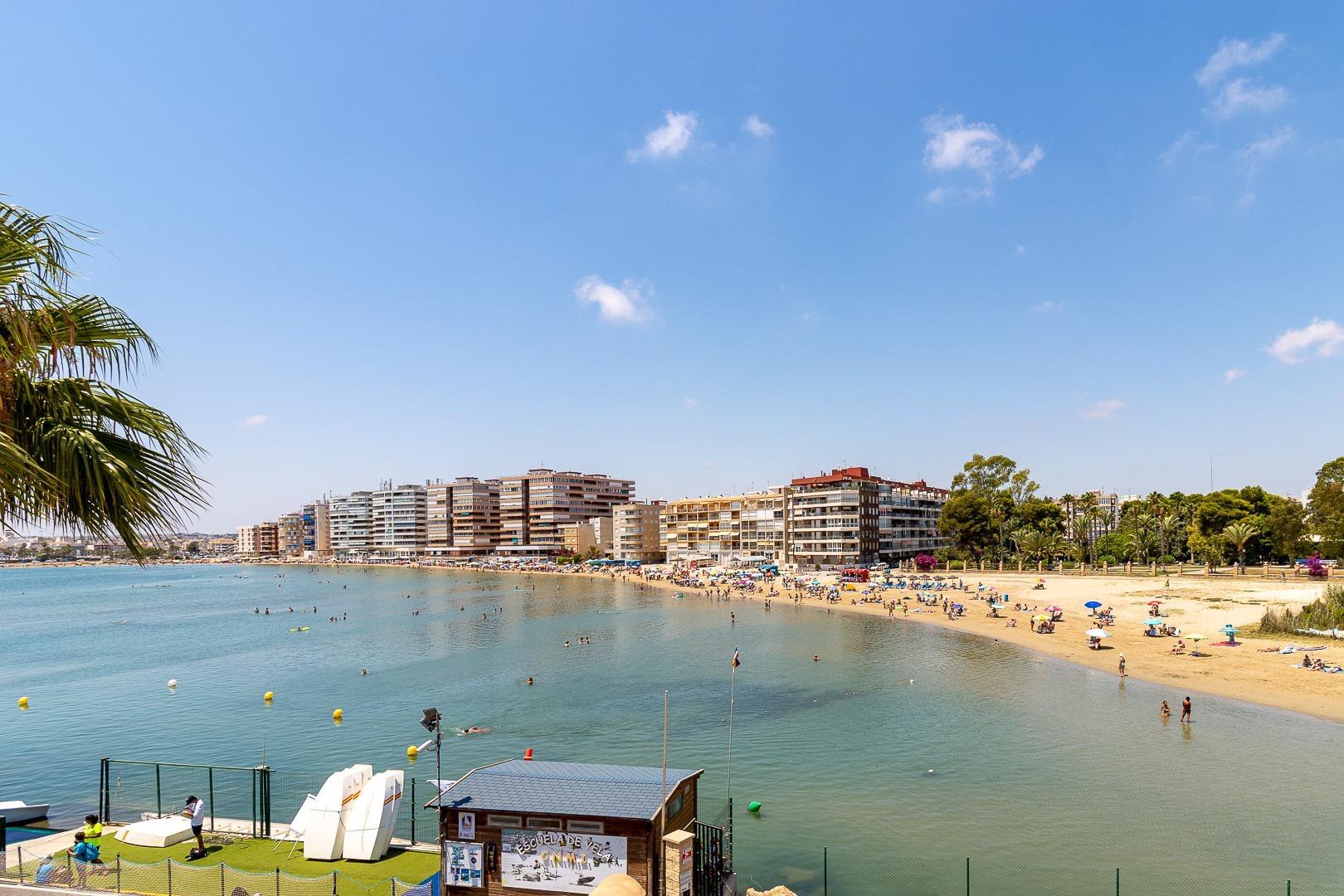 2 Bed, 1 Bath, ApartmentFor Sale, Torrevieja, Alicante