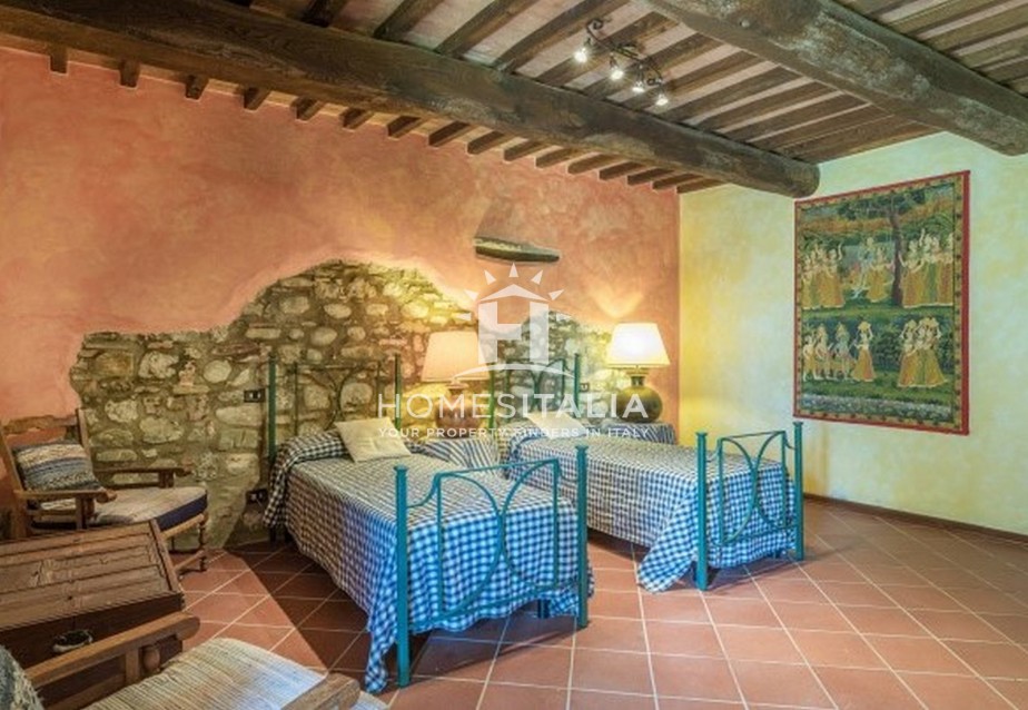 5 Bed, 4 Bath, HouseFor Sale, San Casciano dei Bagni, Siena, Tuscany