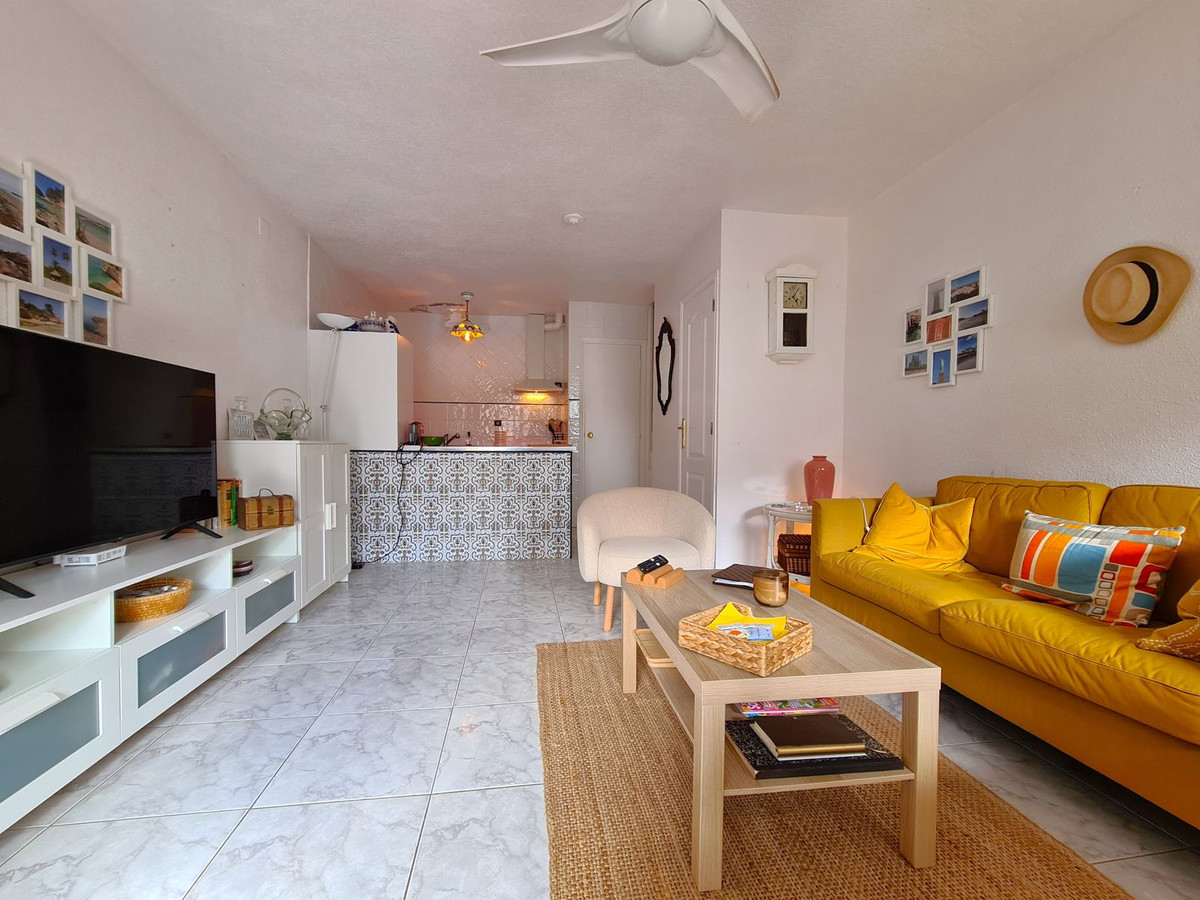 2 Bed, 2 Bath, HouseFor Sale, Punta Chullera, Malaga