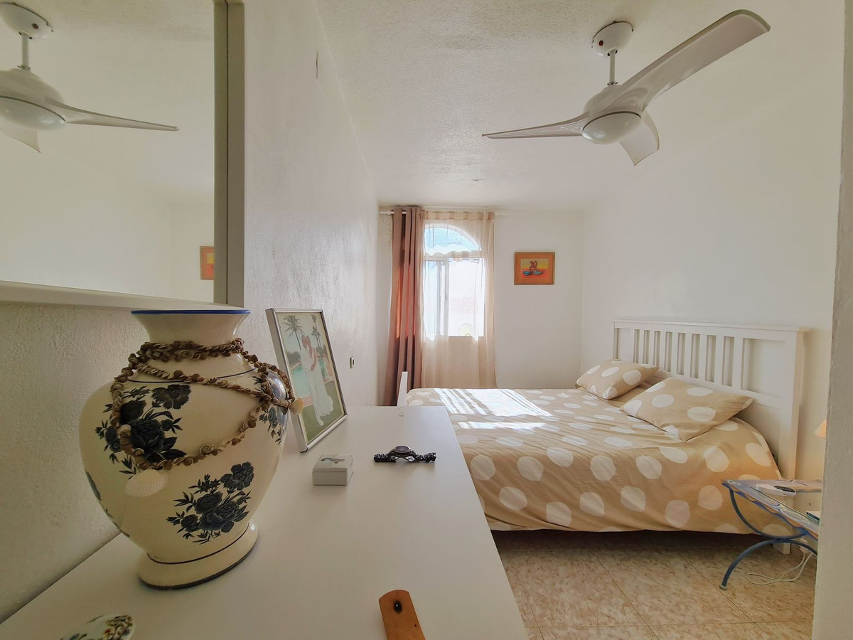 2 Bed, 2 Bath, HouseFor Sale, Punta Chullera, Malaga