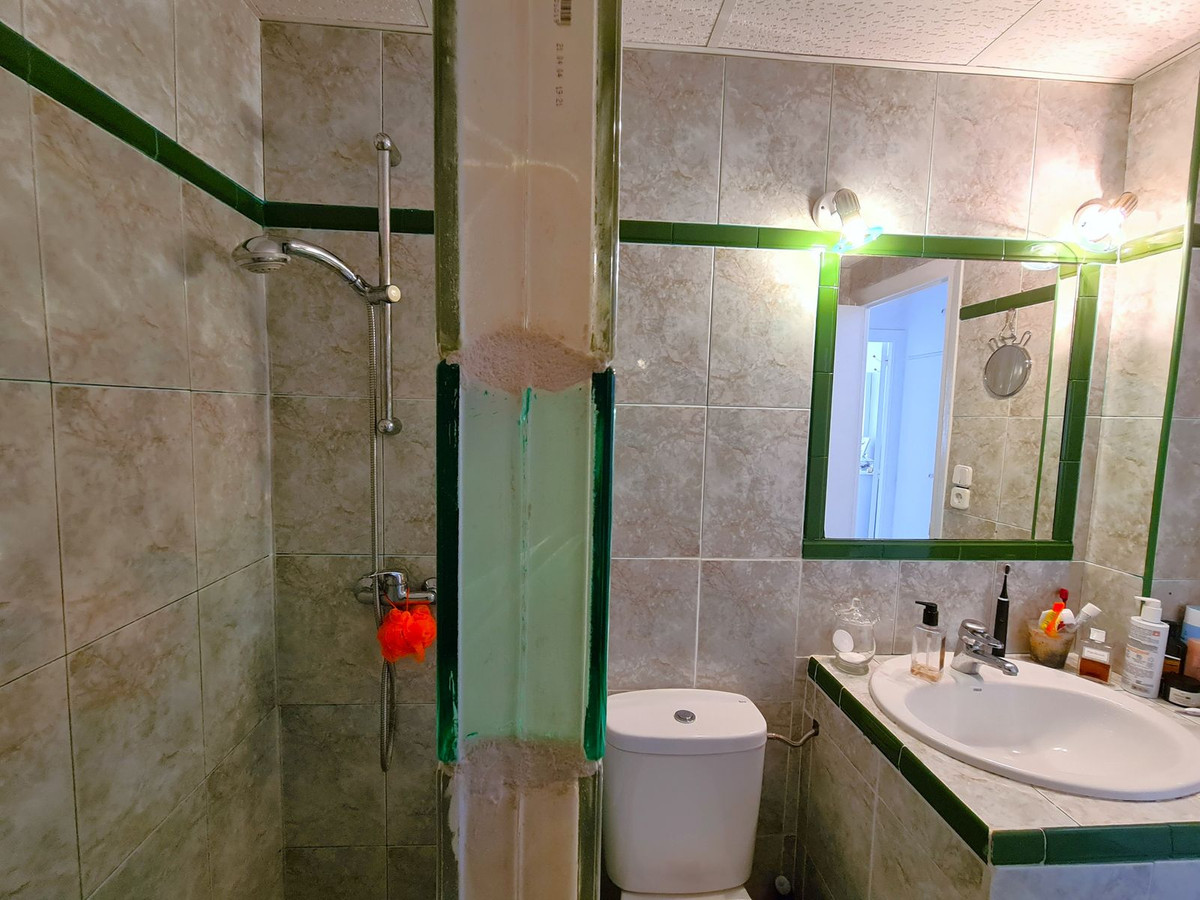 2 Bed, 2 Bath, HouseFor Sale, Punta Chullera, Malaga