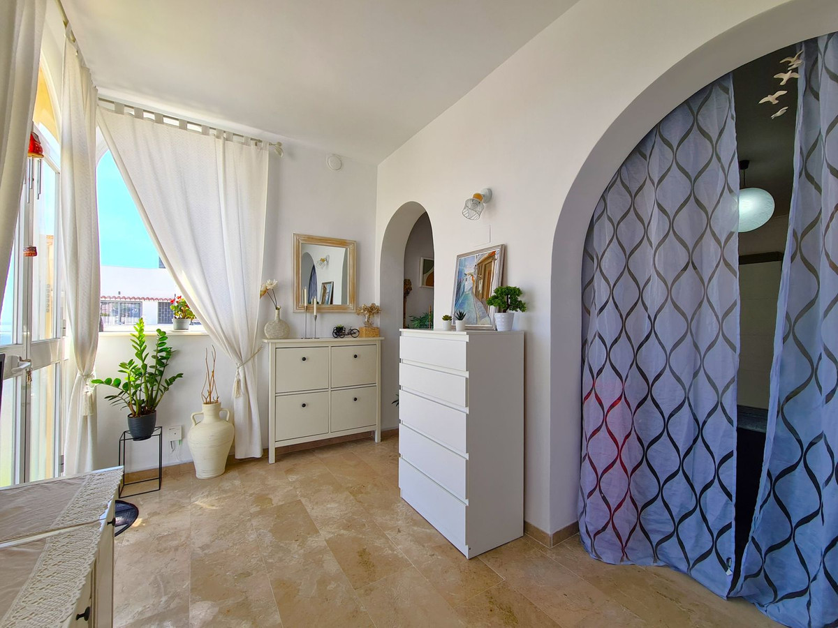 2 Bed, 1 Bath, ApartmentFor Sale, Manilva, Malaga