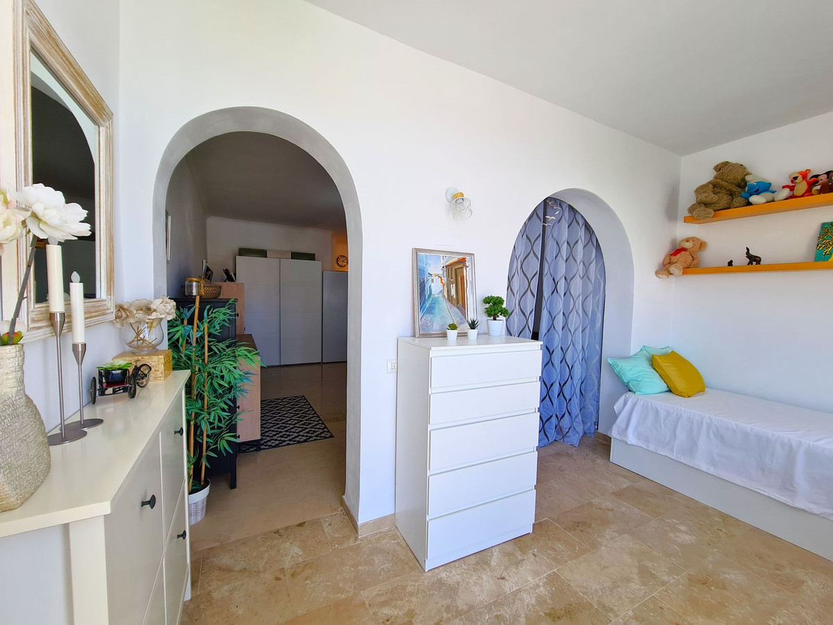 2 Bed, 1 Bath, ApartmentFor Sale, Manilva, Malaga