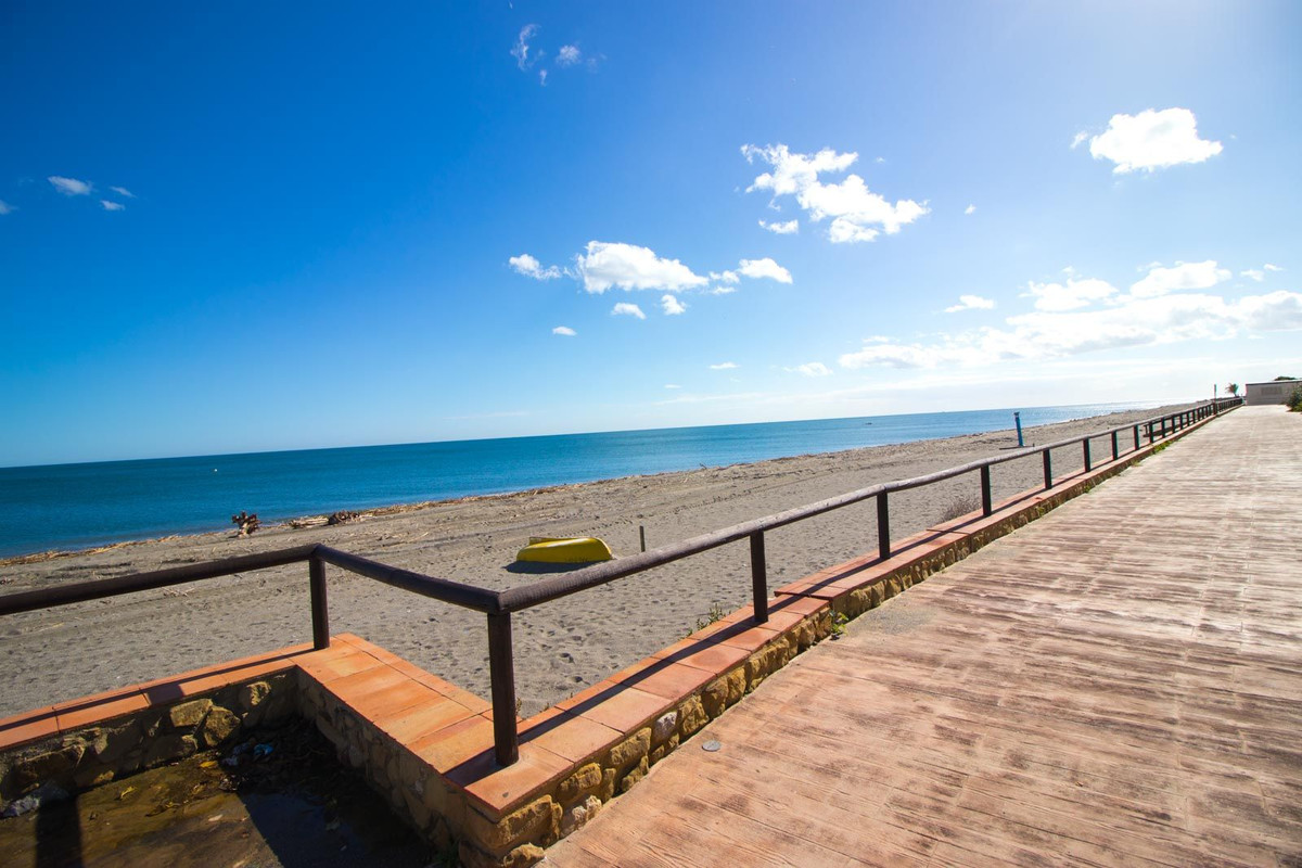 3 Bed, 1 Bath, ApartmentFor Sale, Manilva, Malaga 3 Bed, 1 Bath, ApartmentFor Sale, Manilva, Malaga