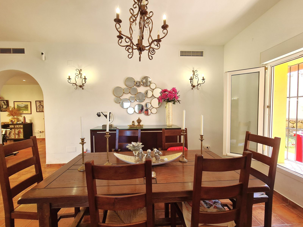 3 Bed, 3 Bath, HouseFor Sale, La Duquesa, Malaga