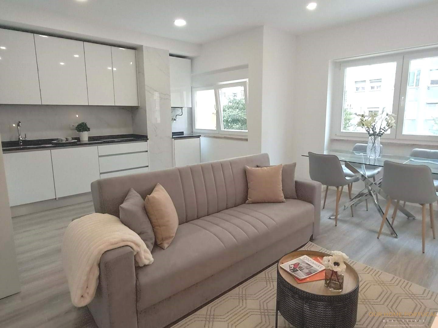 3 Bed, 2 Bath, ApartmentFor Sale, Lisboa, Lisboa
