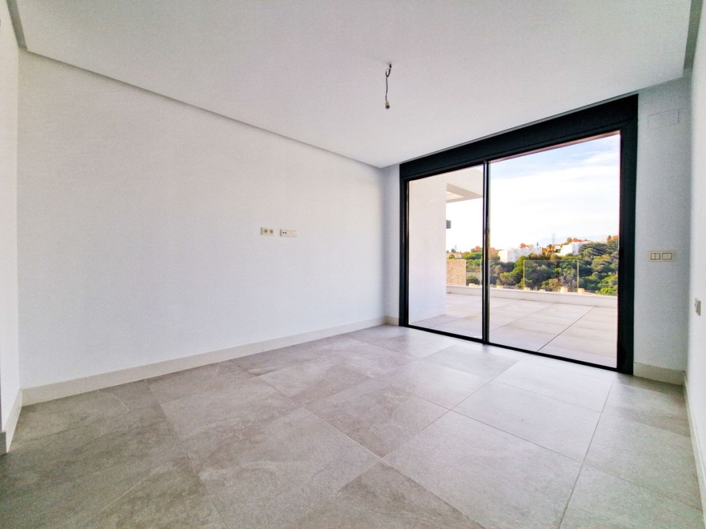 2 Bed, 2 Bath, ApartmentFor Sale, Cabopino, Malaga