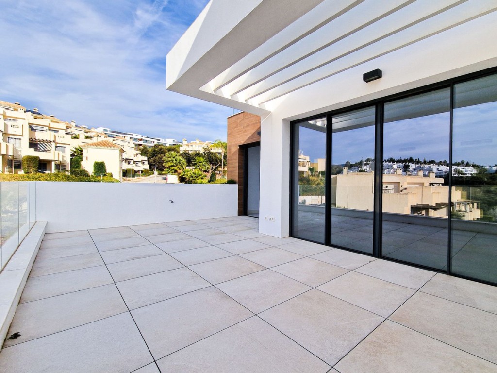 2 Bed, 2 Bath, ApartmentFor Sale, Cabopino, Malaga