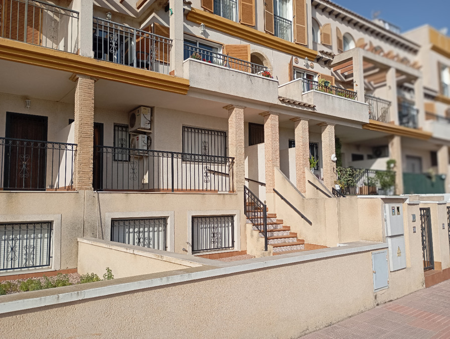2 Bed, 2 Bath, ApartmentFor Sale, Daya Vieja, Alicante